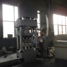 滕州市姜屯鴻翔機(jī)械廠 專業(yè)液壓機(jī)械設(shè)備制造商